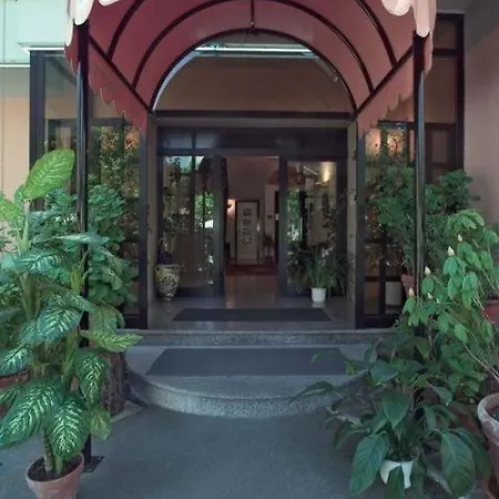 Hotel Massarelli 3*