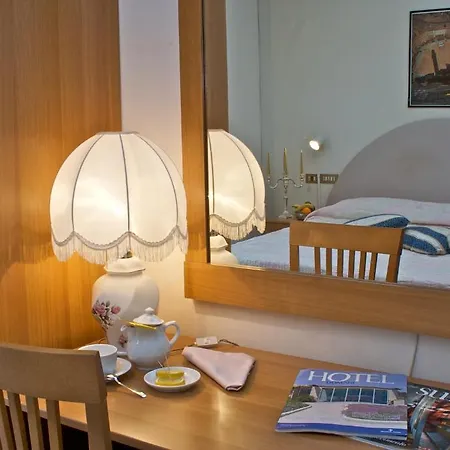 Hotel Massarelli 3*
